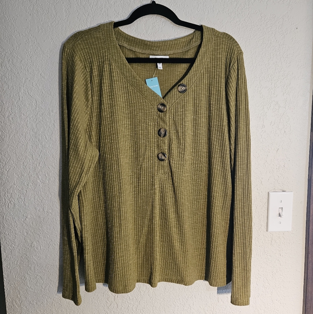 New with tags Maurices Henley long sleeve shirt